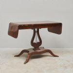 1559 7223 DROP-LEAF TABLE